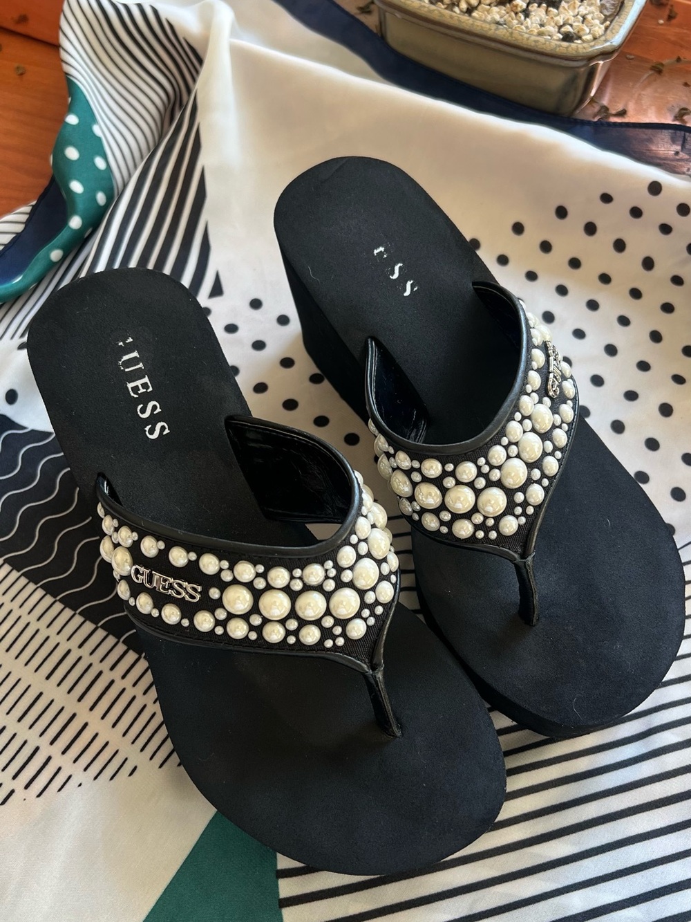 GUESS Black Pearl-Embellished Thong Wedge Sandals